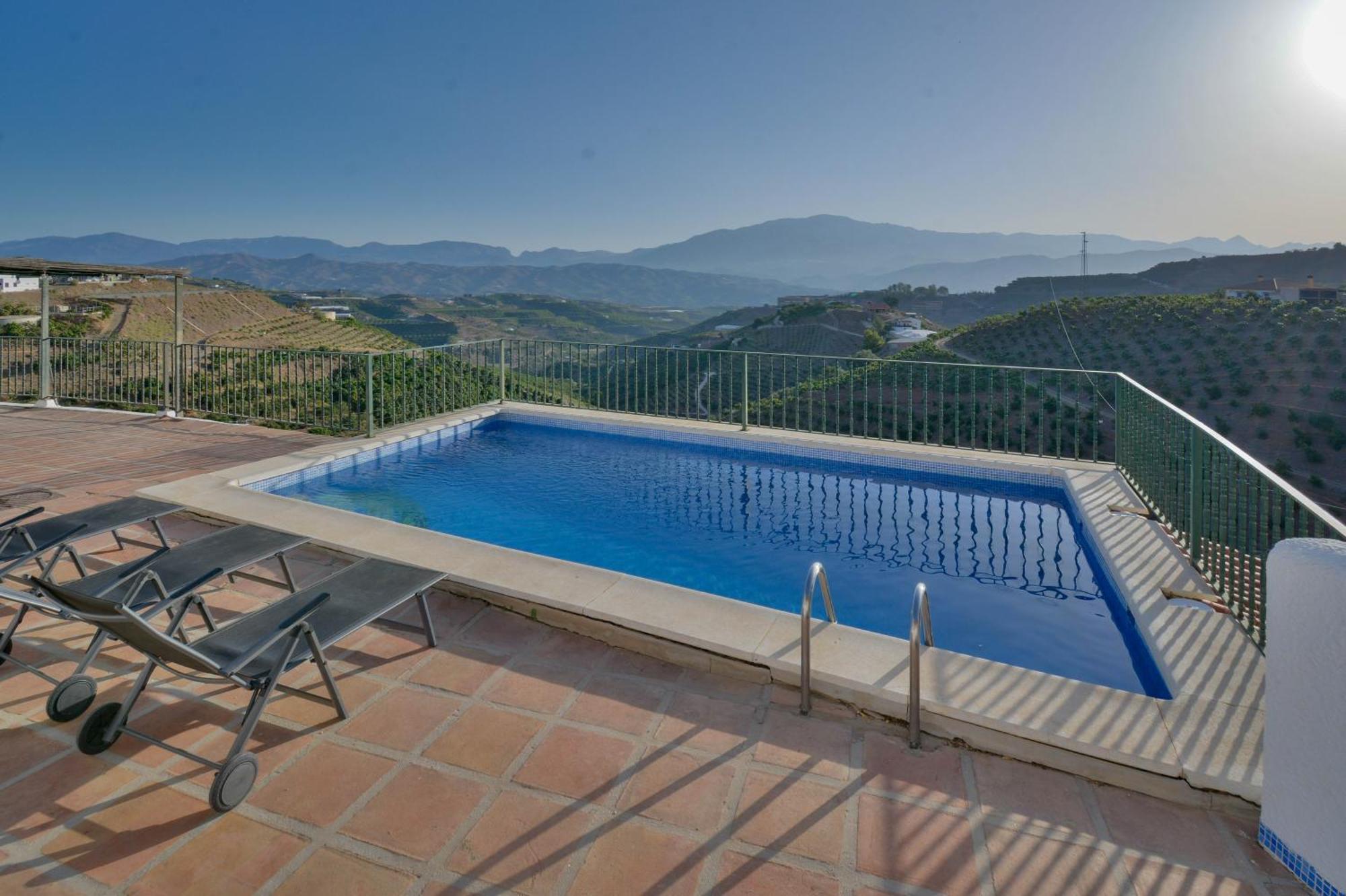 Villa Portillo Iznate Exterior photo
